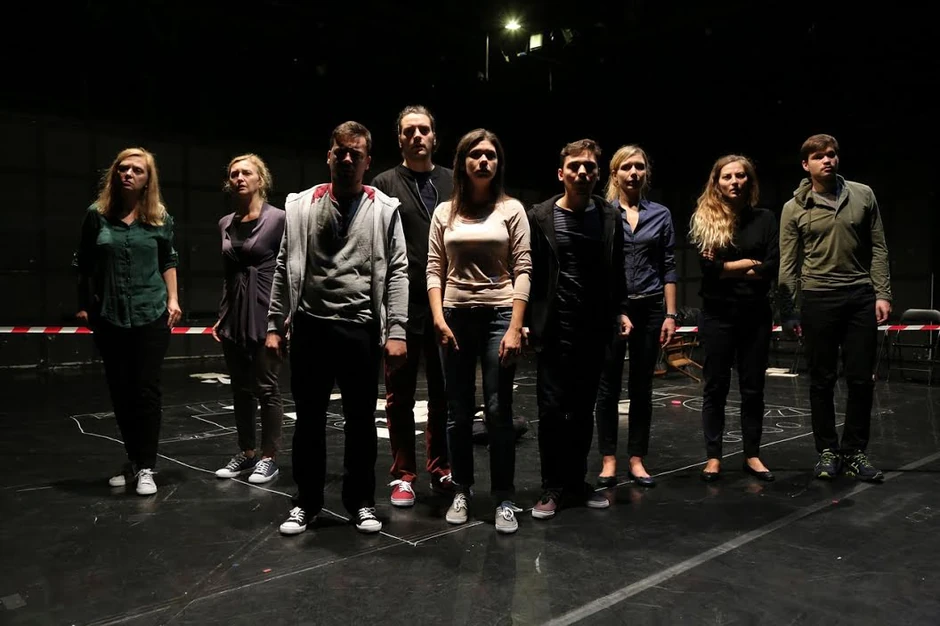 U predstavi igra 14 glumaca