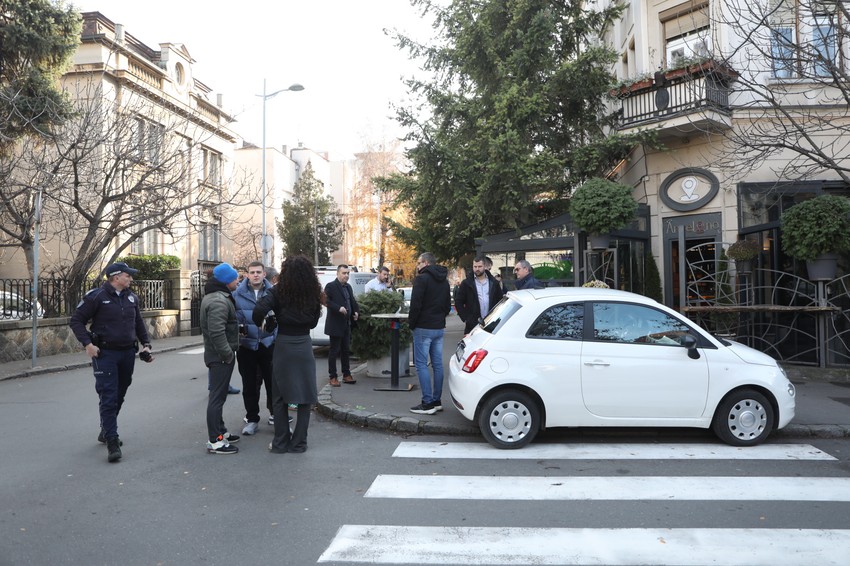 Pucnjava na Vračaru