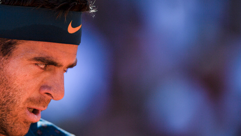 Juan Martin del Potro zrezygnował ze startu w wielkoszlemowym Australian Open z powodu niewyleczonej kontuzji kolana - poinformowali w sobotę organizatorzy turnieju w Melbourne. Argentyński tenisista pauzuje od czerwca ubiegłego roku.