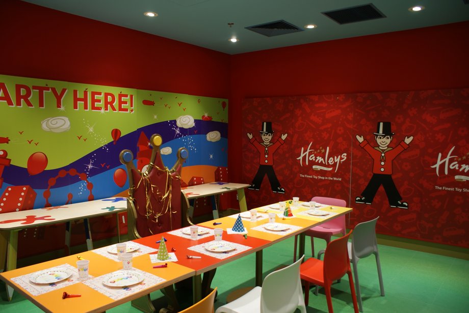 Hamleys – wnętrze Party Room w Warszawie