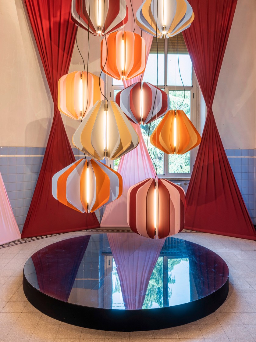 Servomuto: Das italienische Lampendesignstudio zählt zu den über achtzig Ausstellern an der Alcova 2022. 