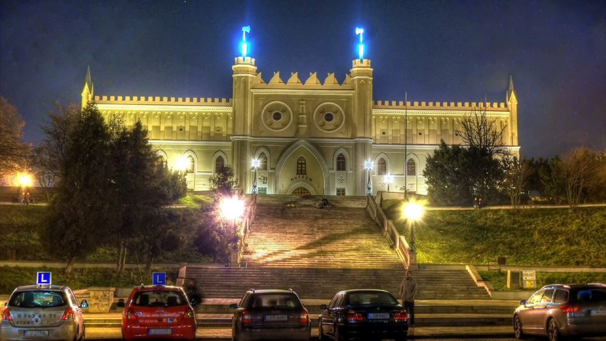 Cykl opowieści o Lublinie pt. "Lublin szeptany" przygotowało stowarzyszenie Homo Faber. Można je wgrać na odtwarzacz mp3 i według zawartych w nich wskazówek samodzielnie zwiedzać i poznawać miasto.