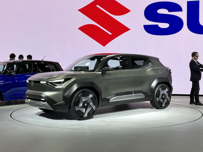 Suzuki eVX Concept na targach Japan Mobility Show 2023