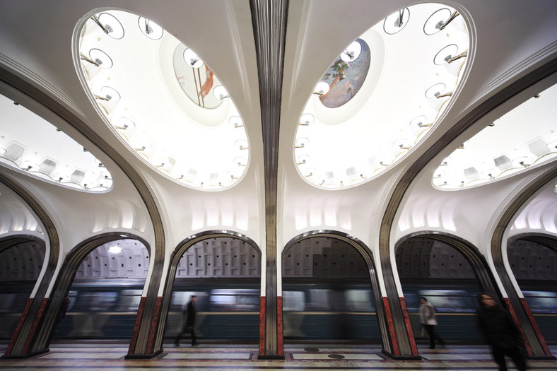 Moskiewskie metro: stacja Mayakovskaya Fot. Shutterstock