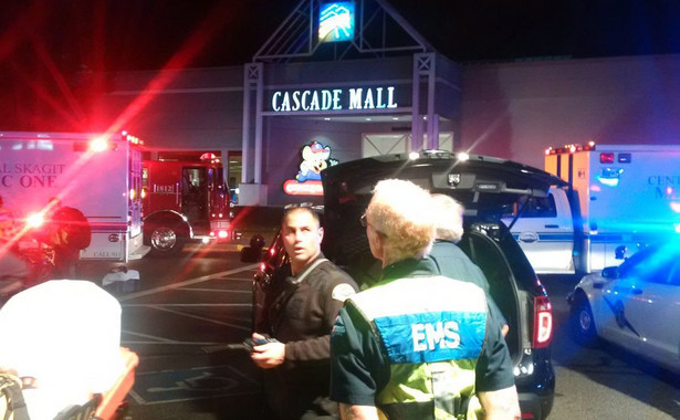 Strzelanina w centrum handlowym w amerykańskim Burlington. Zginęło 5 osób