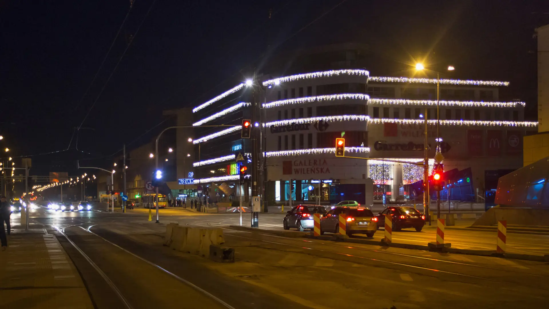 Zakupy w Biedronce, Rossmannie i Carrefour tylko z biletem?