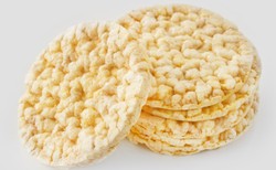 Fragmenty metalu w waflach kukurydzianych. Rosmann wycofuje produkt