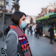 Magyar Orvosi Kamara: a legjobb, ha mindenki visel maszkot!