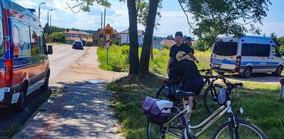 Leżała na trawniku. Obok przewrócony rower. Dramat w Hajnówce