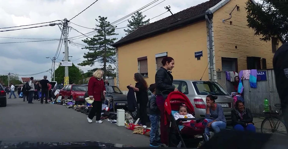 Divlji buvljak u Zemunu