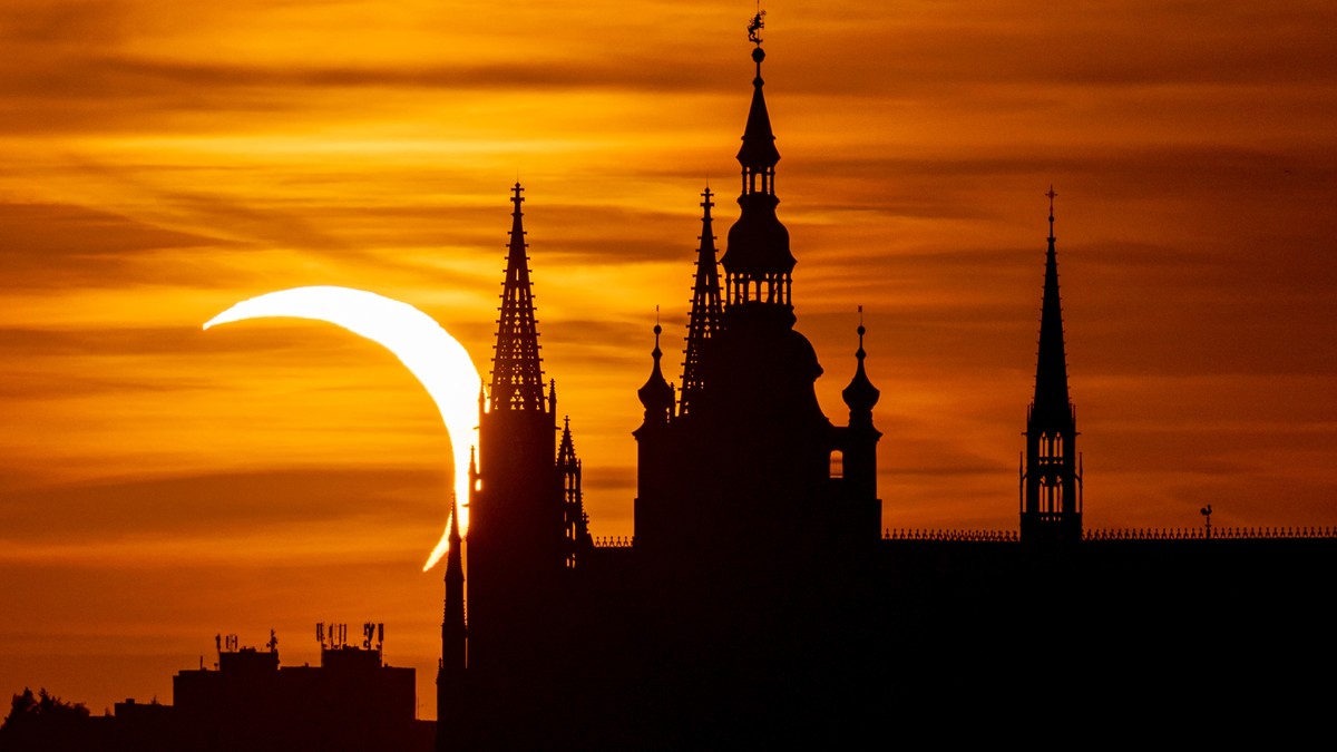 Pomračenje sunca, Prag 
