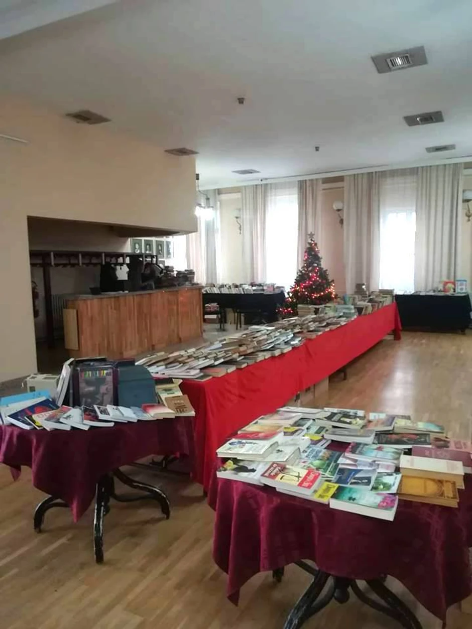 Bazar knjiga u Novosadskom pozorištu