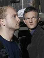 W TVP2 zobaczymy kolejną serię 'Oficera' - 'Trzeci oficer' z Borysem Szycem, Cezarym Pazurą i Pawłem Małaszyńskim