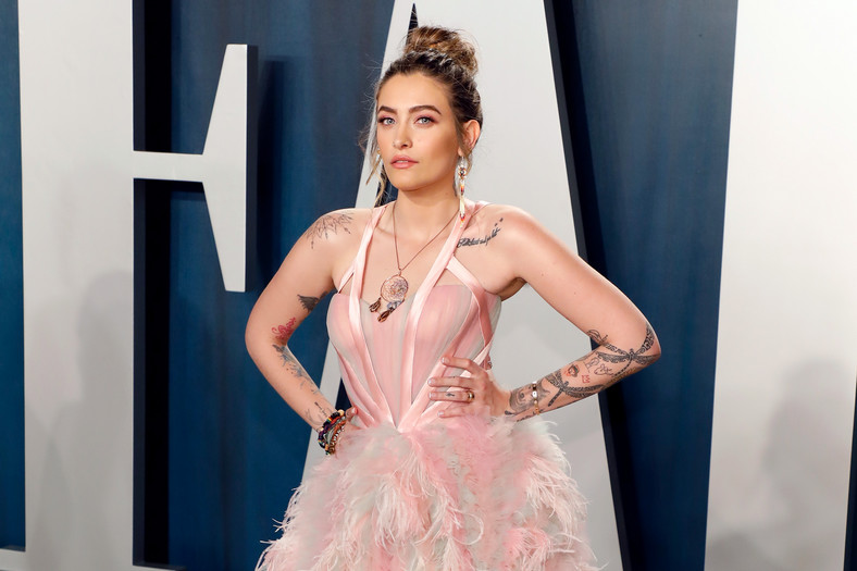 Paris Jackson na imprezie magazynu "Vanity Fair" z okazji ceremonii wręczenia Oscarów