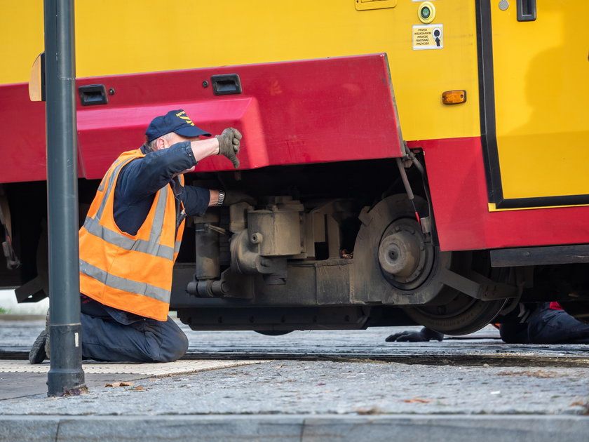 Wykolejenie tramwaju przy al. Piłsudskiego 