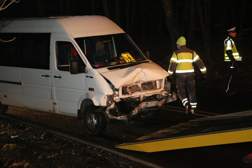 Bus, którym podróżowały dzieci