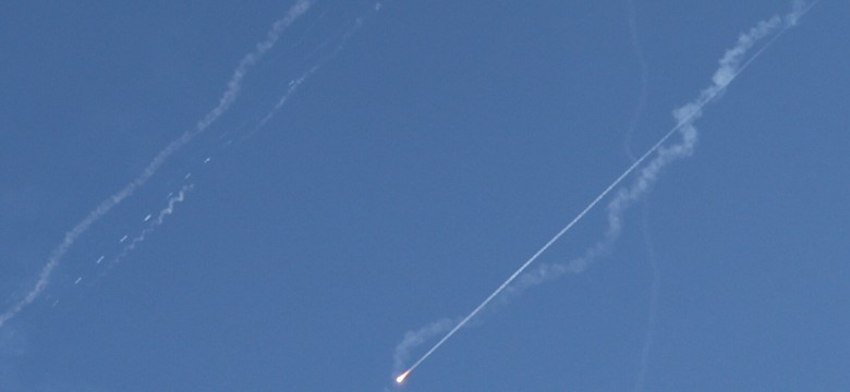 Iran uderza w bazy USA. Trwa operacja "zapowiedź zwycięstwa"