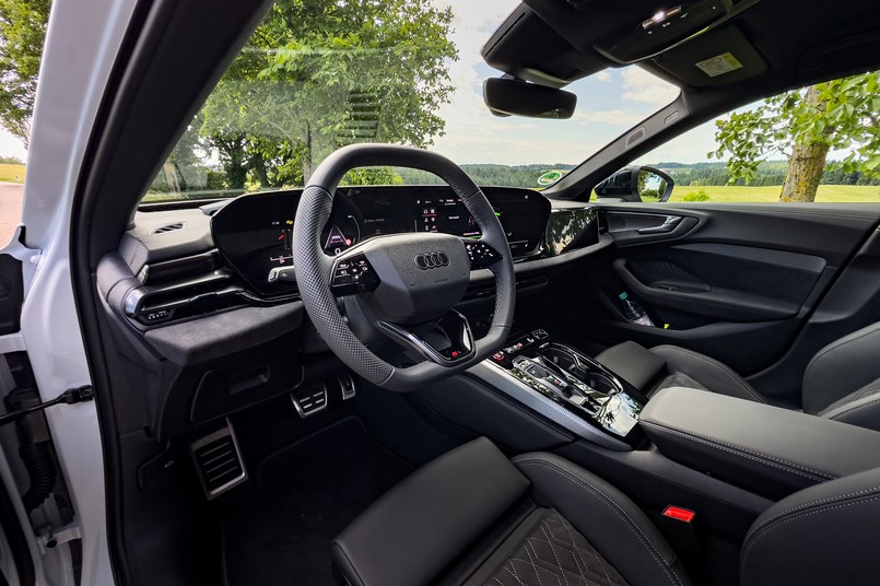 Nowe Audi A5 e-hybrid quattro