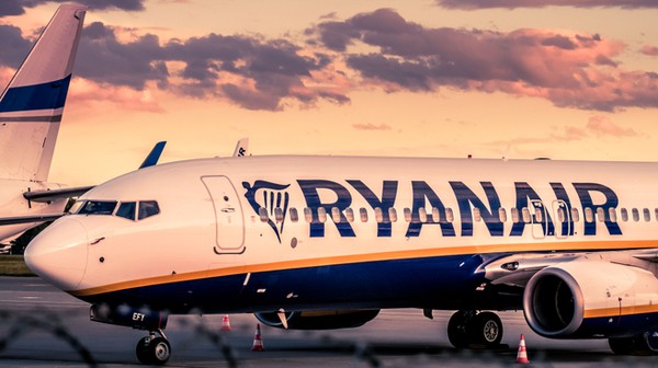 Siatka obejmie 50 kierunków, w tym cztery nowe, atrakcyjne trasy: do Londynu Luton, Sewilli, Rimini oraz Tirany. 