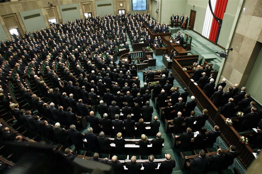 Sejm. Prezes PiS odbiera kondolencje