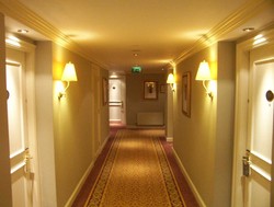 Kilkaset nierentownych hoteli na sprzedaż