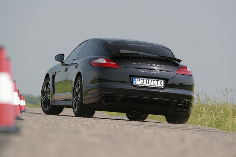 Porsche Panamera GTS: limuzyna na tor i na spotkanie