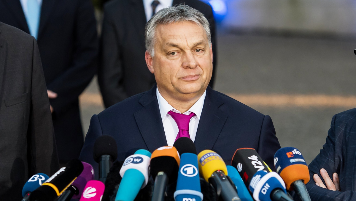 O "wyszehradzkim świcie nad Europą" oraz rosnącym wpływie premiera Węgier Viktora Orbana na niemiecką politykę pisze dzisiaj węgierska prasa, komentując jego udział w wyjazdowym posiedzeniu bawarskiej grupy parlamentarnej CSU w klasztorze Seeon.