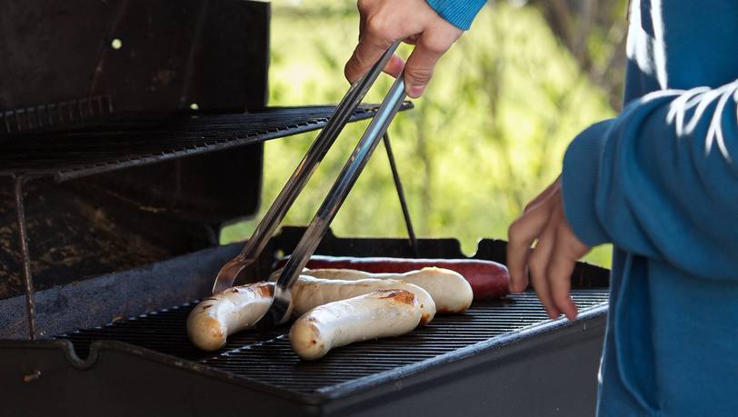 Darauf muss man beim Kauf von Grillbesteck achten