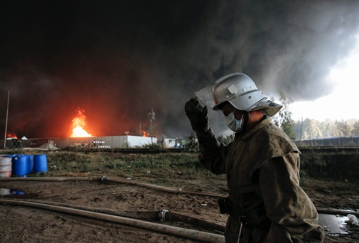 Pożar bazy paliwowej pod Kijowem