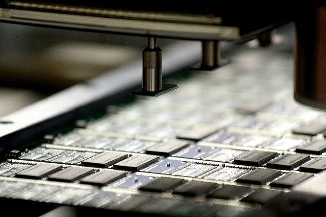 Wilk Elektronik zaczął zdobywać klientów z firm i instytucji, praktycznie nie mając w Polsce konkurencji