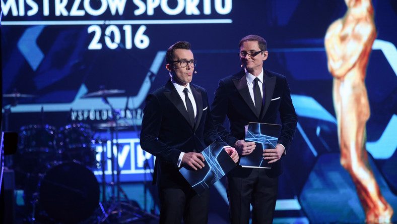 Przemysław Babiarz będzie w sezonie 2017/2018 komentował zawody Pucharu Świata w skokach narciarskich. Dla kojarzonego dotychczas z zawodami lekkoatletycznymi, biegami narciarskimi, łyżwiarstwem figurowym i pływaniem dziennikarza to debiut w tej roli.