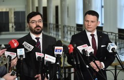 Tyszka z Konfederacji: Morawiecki zdradzał polskie interesy w relacjach z UE