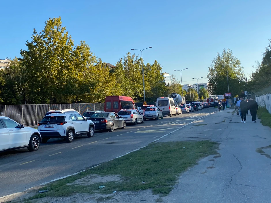 Kolone na Tošinom bunaru