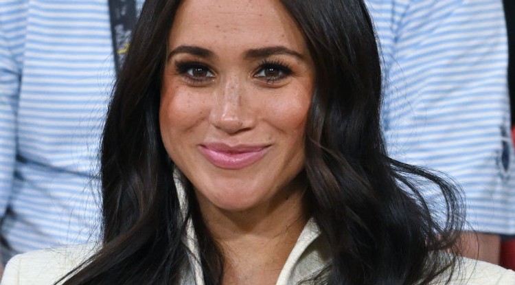 Meghan Markle az ékszereivel üzenhet, Lilibet és Archie is benne vannak a dologban. Fotó: Getty Images