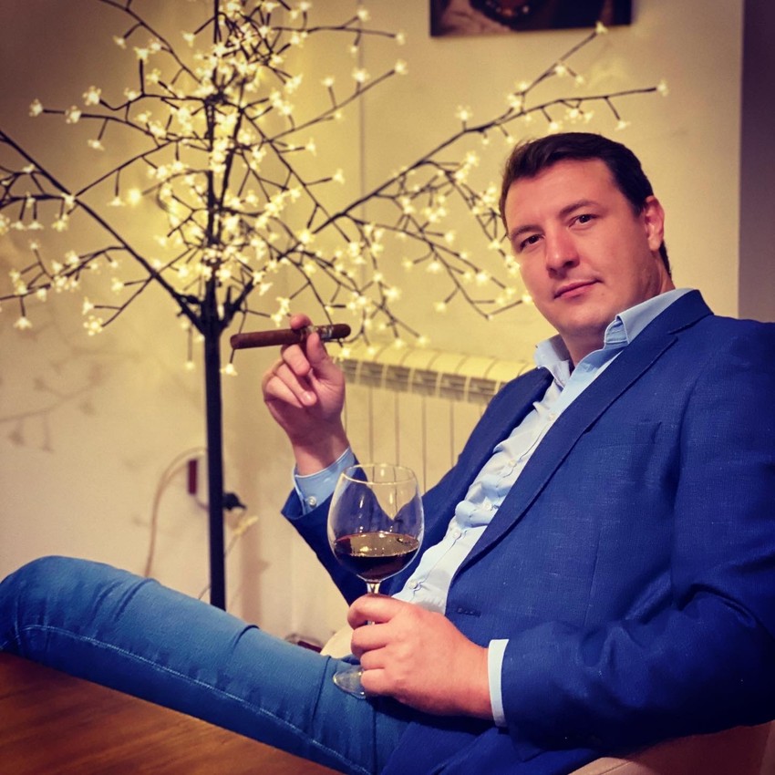 Milan Bosiljčić, gajba