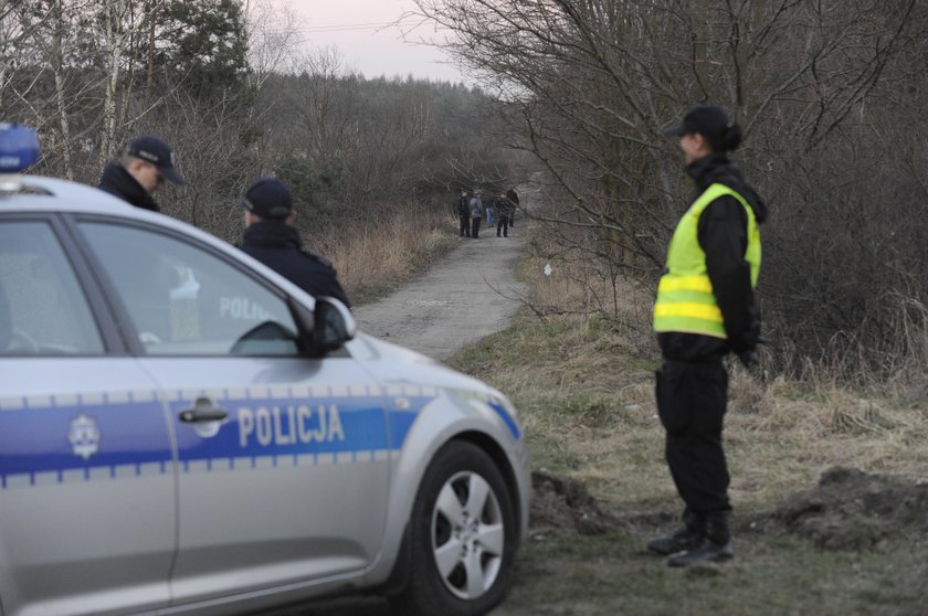 Morderca musiał nieść ciało kilkaset metrów. Rodzice Wiktorii są przekonani, że miał wspólnika