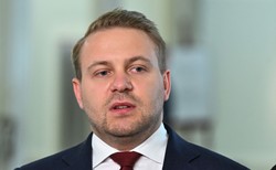 Ozdoba oskarża znaną dziennikarkę TVN. "Jest na telefon Tuska"