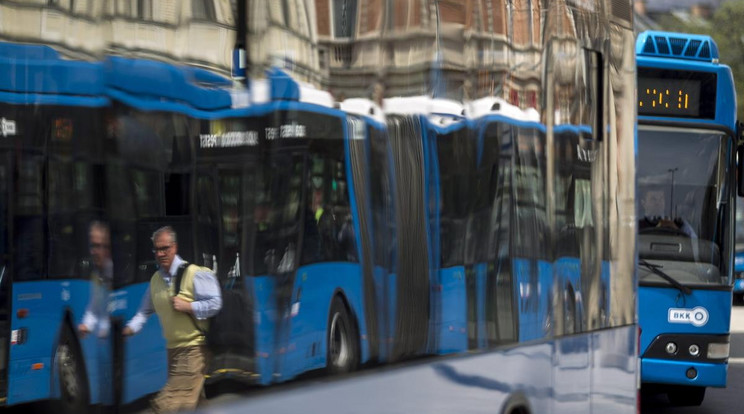 Káosz a Széll Kálmán tér felújítása alatt