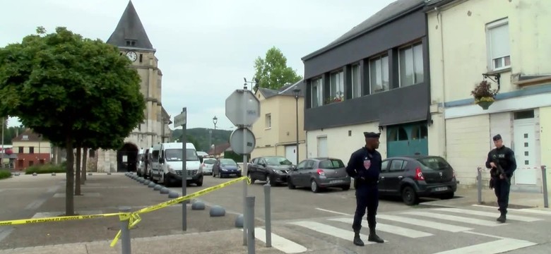 "Uratował mnie zmarły mąż". Francuzka miała pójść do kościoła, na który napadło ISIS
