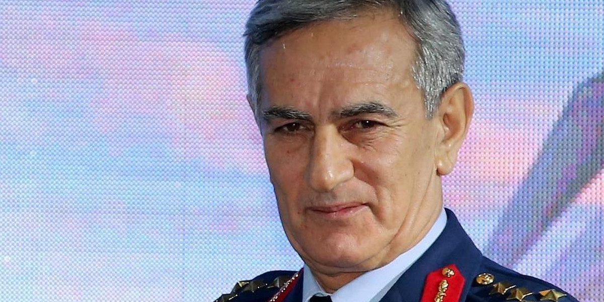 Akin Ozturk, były dowódca tureckich sił powietrznych przyznał się do zaplanowania zamachu stanu w Turcji