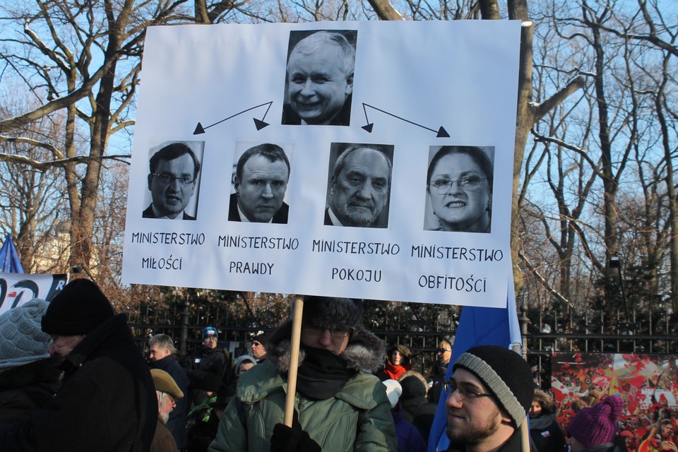 Manifestacje KOD w obronie wolności. Najciekawsze transparenty