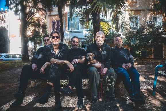 "U vremenu u kojem je sve moguće ispeglati do savršenstva, mi osećamo obavezu da snimamo što iskrenije": Urban&4 objavili novi singl (VIDEO)