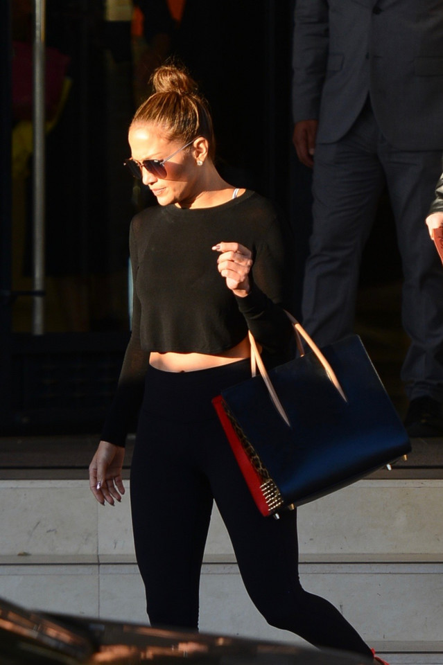 Jennifer Lopez na zakupach w Beverly Hills