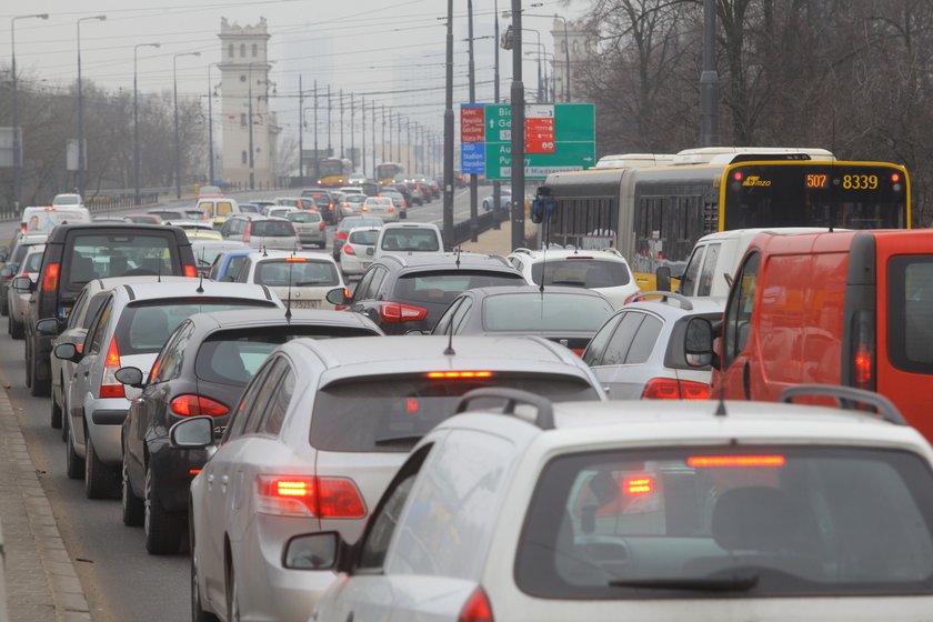 Warszawa w pierwszej dziesiątce najbardziej zakorkowanych miast świata