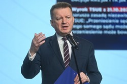 800 plus tylko dla wybranych? PiS chce ograniczeń, projekt trafił do Sejmu