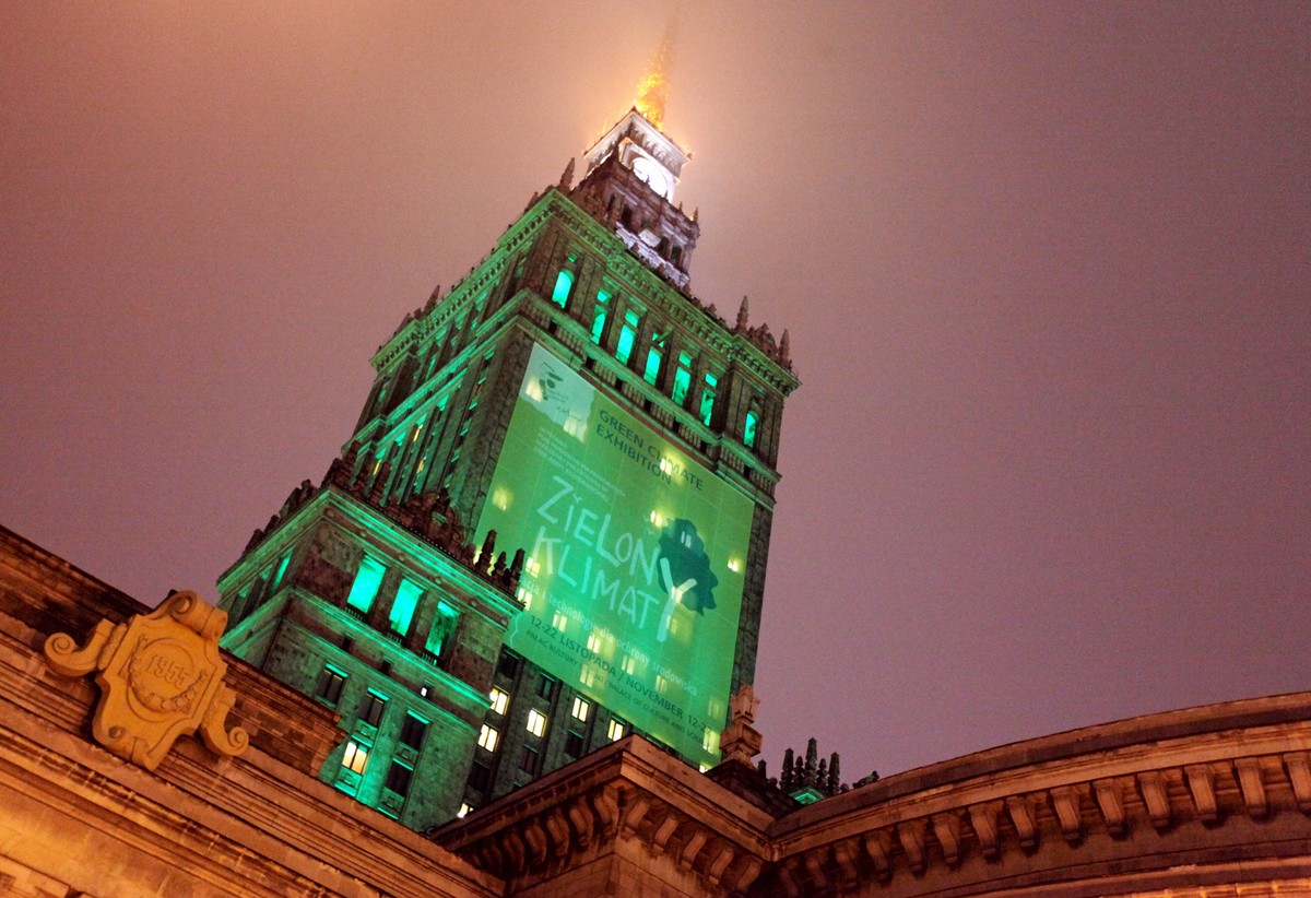 Bilboard reklamujacy Szczyt Klimatyczny