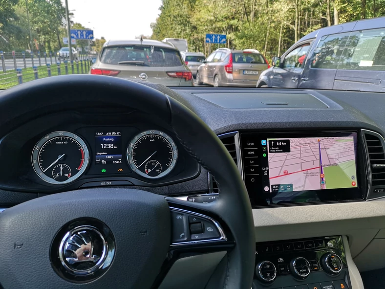 Skoda Karoq - w teście częściej korzystaliśmy z nawigacji w trybie CarPlay niż z fabrycznej