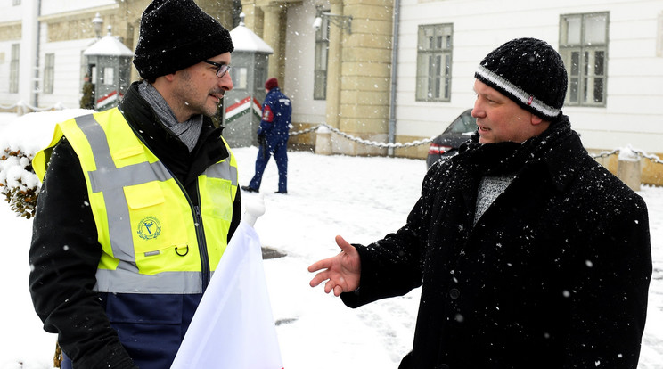 Kordás László és Horváth Csaba szakszervezeti vezetők Áder Jánoshoz mentek /Fotó: MTI - Soós Lajos