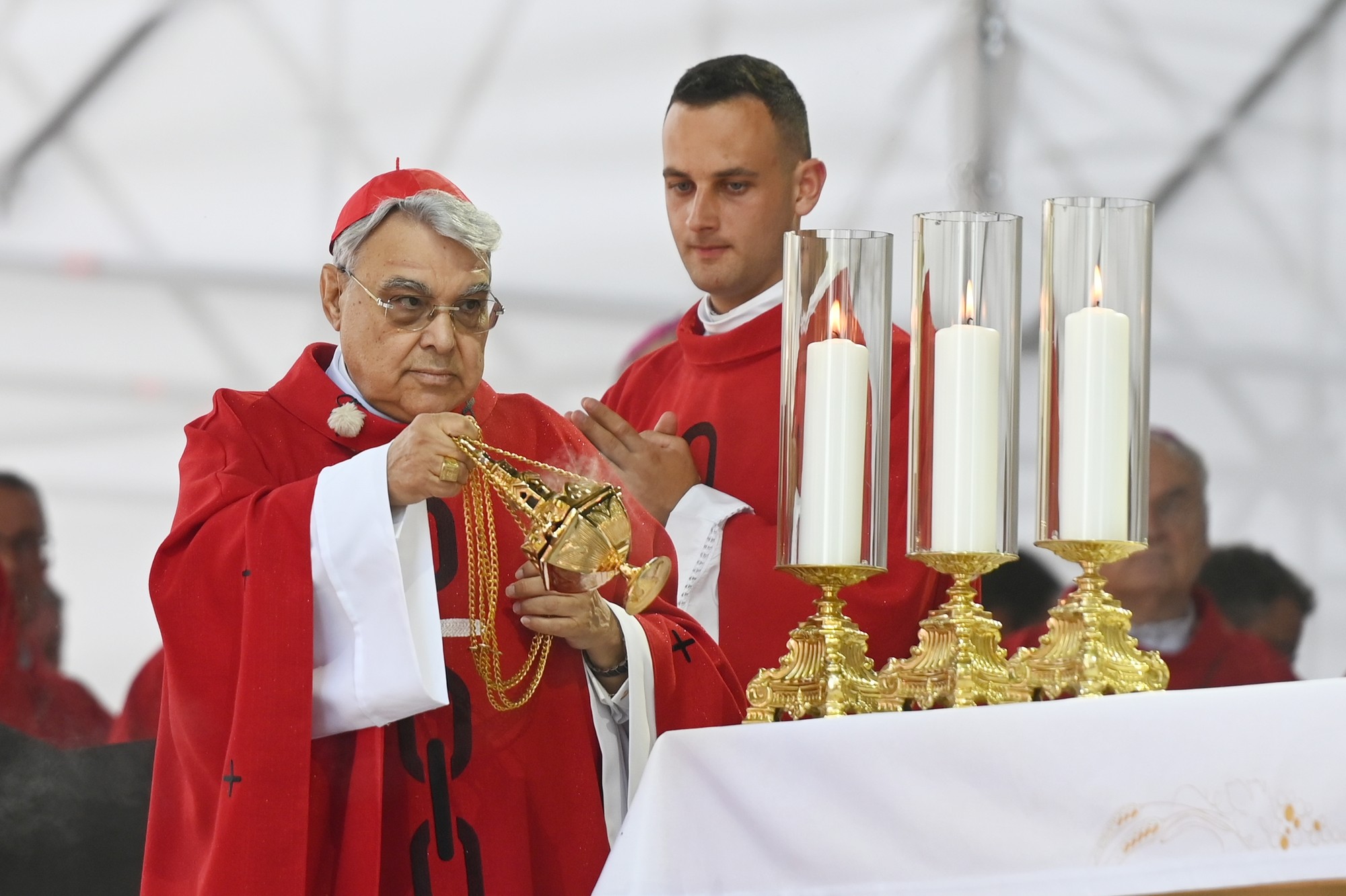 Slávnostný úkon blahorečenia vykonal v sobotu na priestranstve pred Bazilikou Sedembolestnej Panny Márie v Šaštíne-Strážach.