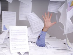 Dziwy w umowie z bankiem? Oto słowniczek kredytobiorcy